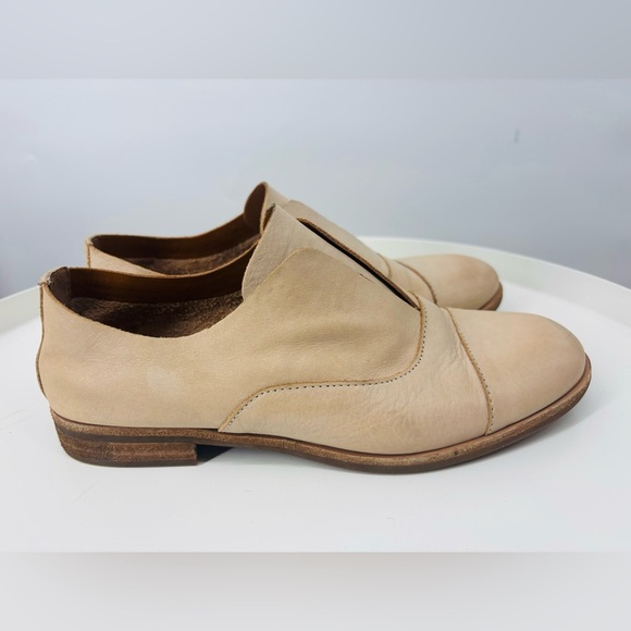 Kork-Ease Nottingham Slip-On Leather Loafers Cream Tan 6.5M - Picture 2 of 5